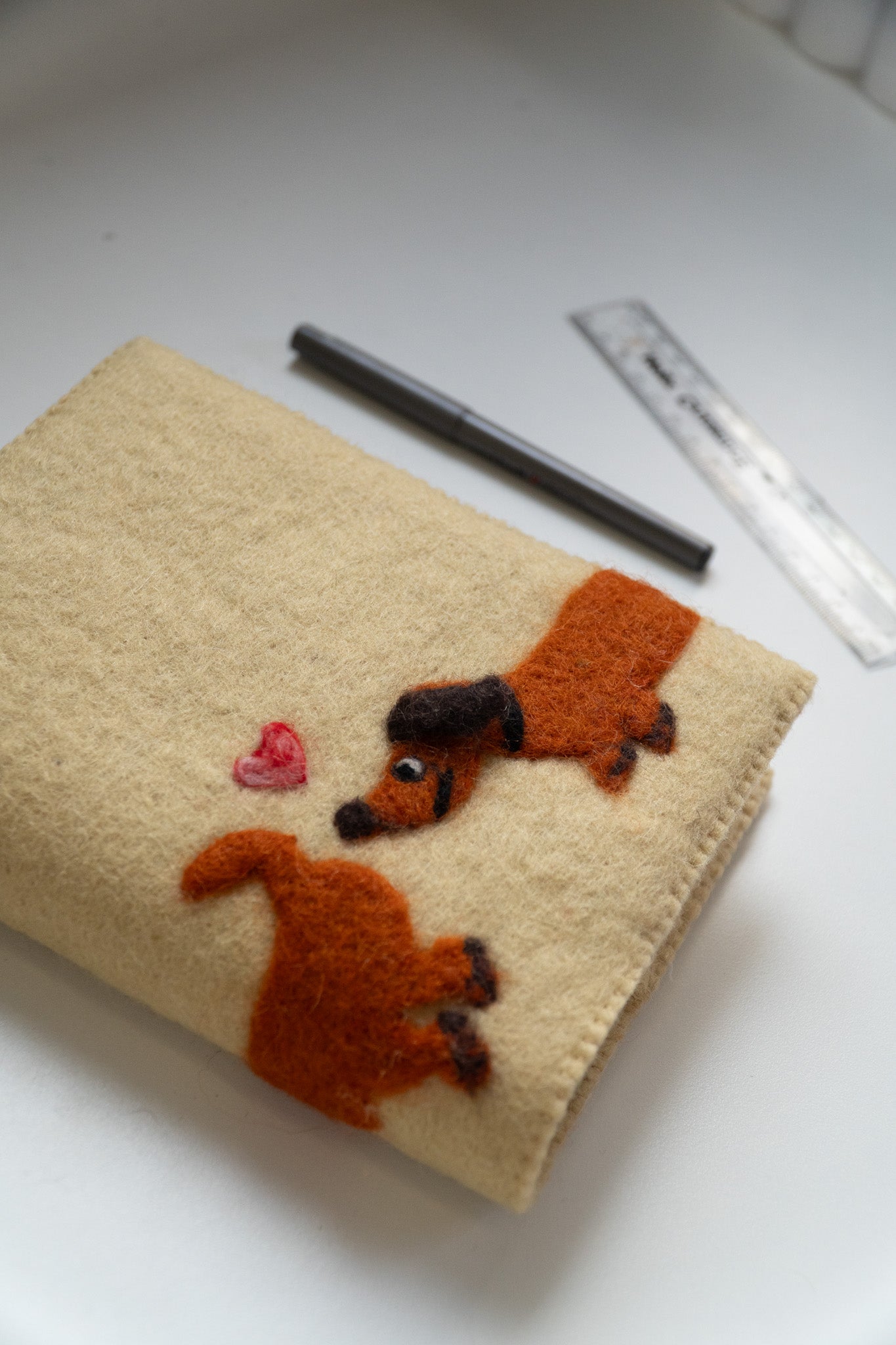 The Butt Detective - Wool Journal