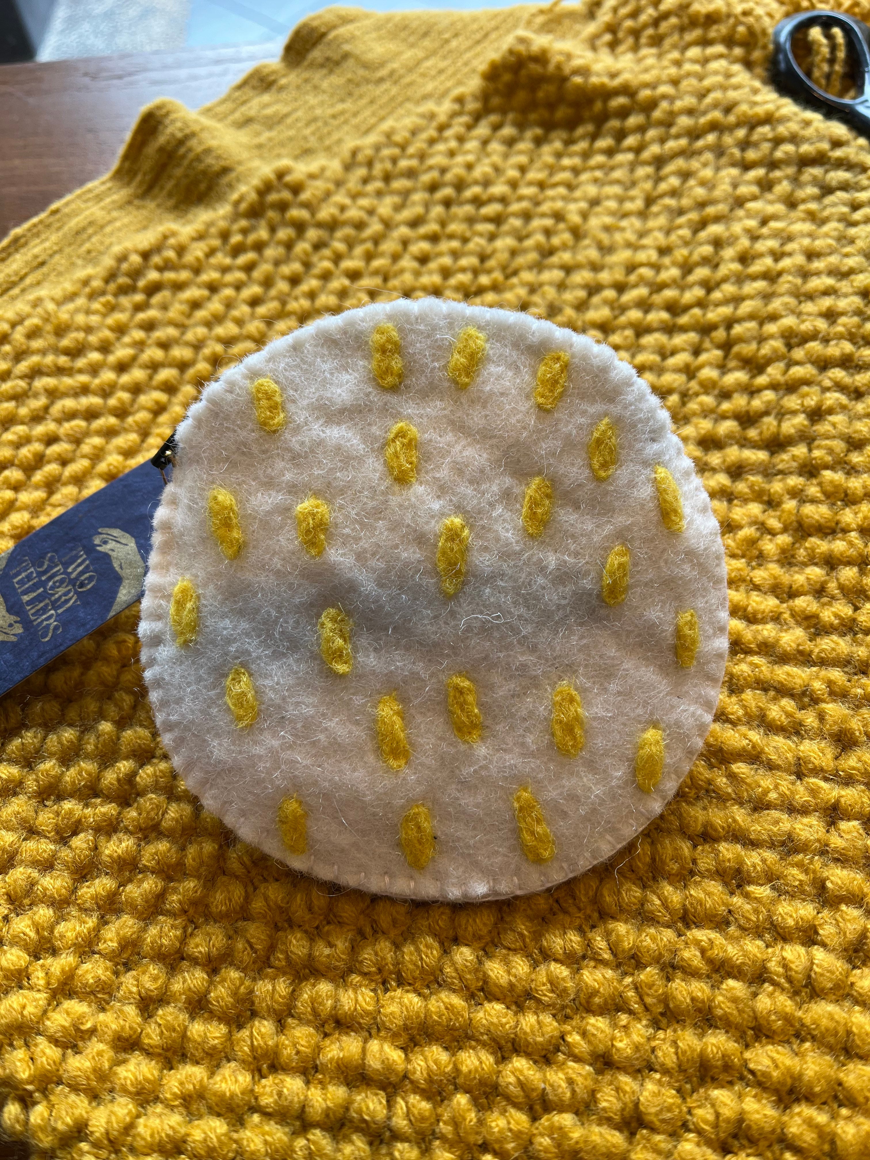 Felt Dotted Zip Pouch (Yellow on White)